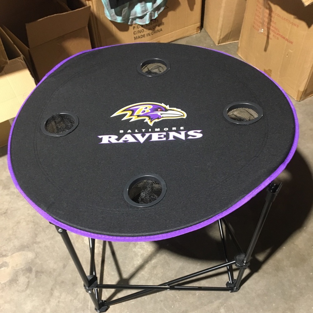 NFL Baltimore Ravens table w/logo print